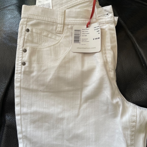 NWT OLSEN EUROPE WHITE CROPPED DENIM PANTS SIZE 4 - Picture 2 of 6